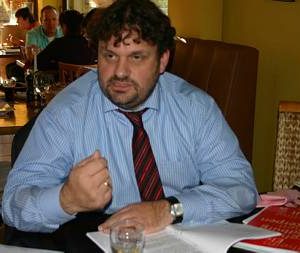 Einen Mehrwert für die Bürger will SPD-Kreisparteivorsitzender Guido van den Berg mit seiner Politik im Rhein-Erft-Kreis erreichen. Beim Parteitag am Samstag kandidiert er erneut.