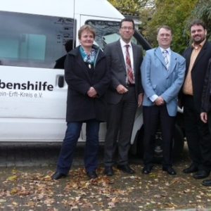 Besuch der Lebenshilfe e.V. in Elsdorf: V.l.n.r.: Gabi Baxpehler, Dierk Timm, Lutz Schumann, Guido van den Berg, Horst Baxpehler.