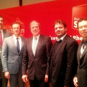 Florian Herpel, Dr. Daniel Henzgen, Dr. Johannes Lambertz, Guido van den Berg MdL und Dierk Timm (v.l.n.r.)