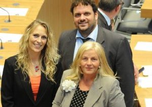 Dagmar Andres MdL, Guido van den Berg MdL und Brigitte D'moch-Schweren MdL