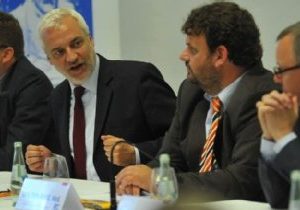 FES-Veranstaltung am 15.06.2013 mit Garrelt Duin zu Batteriespeichern