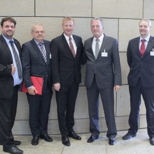 Guido van den Berg MdL, Kämmerer Hubert Portz, Minister Ralf Jäger, Bürgermeister Wilfried Effertz und Rechtsamtsleiter Manfred Hamacher