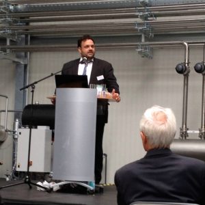 Guido van den Berg MdL bei der Einweihung des Biotechnikum Pfeifer & Langen Elsdorf