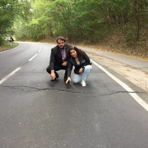 2016-09-28 Guido van den Berg MdL und Fadia Faßbender an der L 93 in Quadrath-Ichendorf