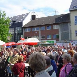 400 Menschen bei Müntefering in Bergheim