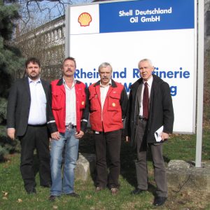 SPD-Kreisvorsitzender Guido van den Berg, Gesamtbetriebsratsvorsitzenden Wolfgang Koenn, Wesselinger Betriebsratsvorsitzenden Bernd Puth und Landratskandidat Hans Krings