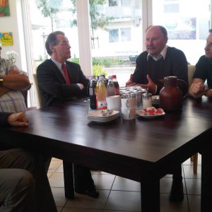 Franz Müntefering beim Verein "mittendrin" in Kerpen